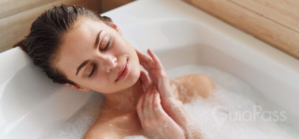 Massagem Relaxante com Hidromassagem Aromática