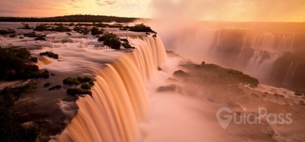 Amanhecer nas Cataratas do Iguaçu + Café da Manhã
