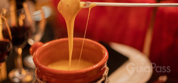 Noite Suíça - Sequência de Fondue com Transporte