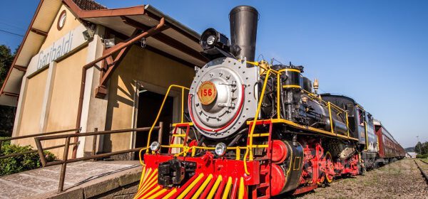 Tour do Vinho: Maria Fumaça + Epopeia + Vinícola