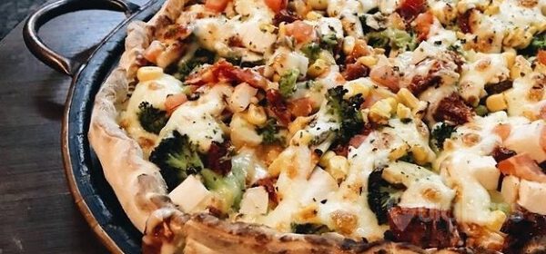Rodízio de Pizza au Levain na Fra Noi