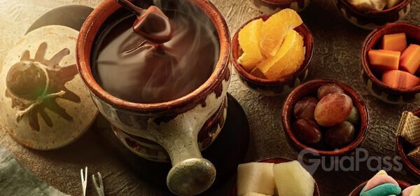 Fondue Gourmet + Roda + Luzes na Catedral de Pedra