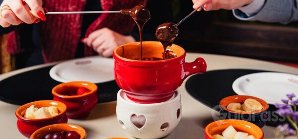 Noite Suíça - Sequência de Fondue Casa Di Pietro