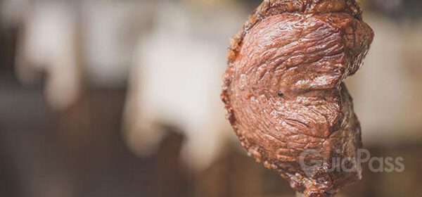 Buffet na Churrascaria Búfalo Branco