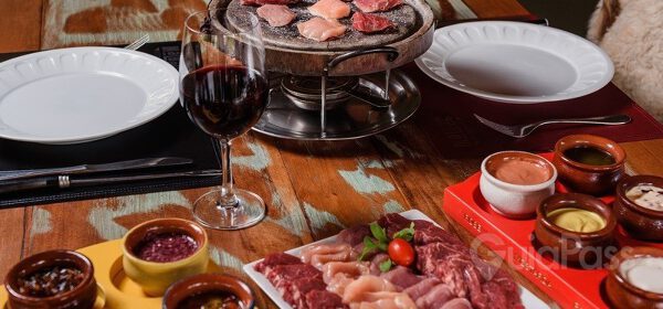 Sequência de Fondue no Restaurante Malbec