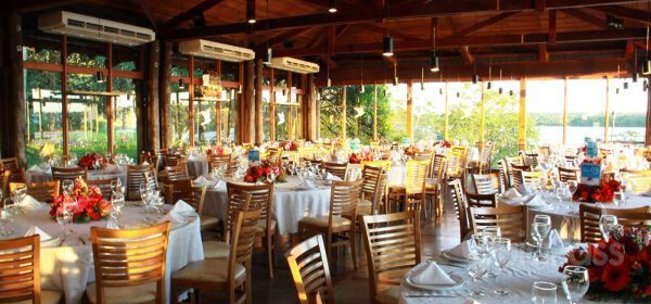 Almoço no Porto Canoas - Cataratas do Iguaçu